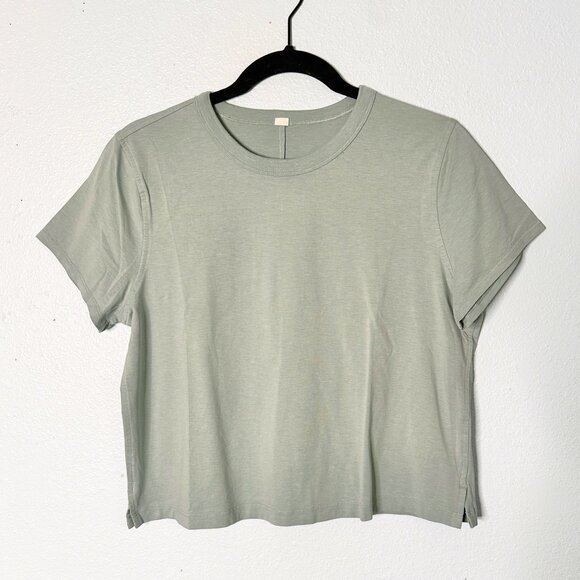 Lululemon Train To Be Tee Mint Green 8 Short Sleeve Tshirt Womens - Picture 1 of 4